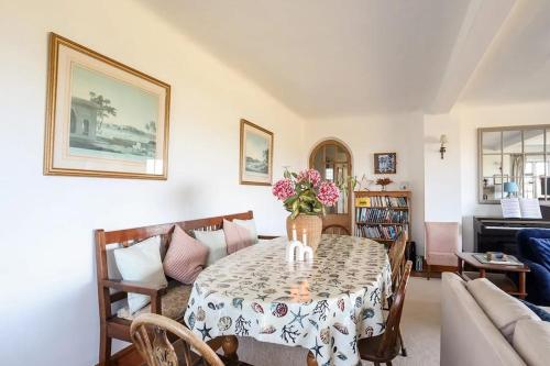 Druidsmoor - Sea Views-sleeps 8-Ravenspoint road, Trearddur (fotografie 4)