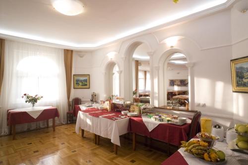 Garni Hotel Panorama Lux - 레스토랑