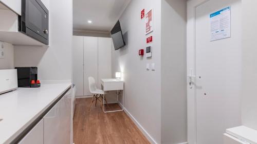 ห้องครัว, Noah's Ark by LovelyStay in โกเบร