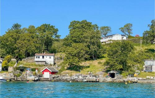 B&B Østhusvik - Stunning Home In Rennesy With 3 Bedrooms And Wifi - Bed and Breakfast Østhusvik