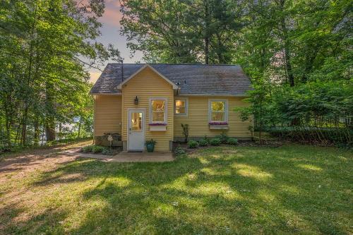 Waterfront Newaygo Cottage with Private Dock and Beach