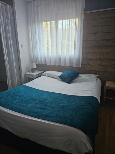 1 twin bed