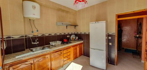 CASA RAYAN CASA RAYAN