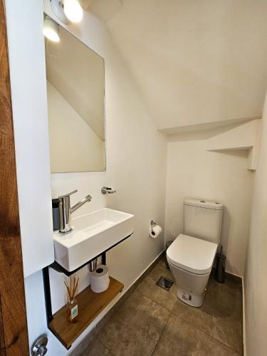 One-Bedroom House image 5