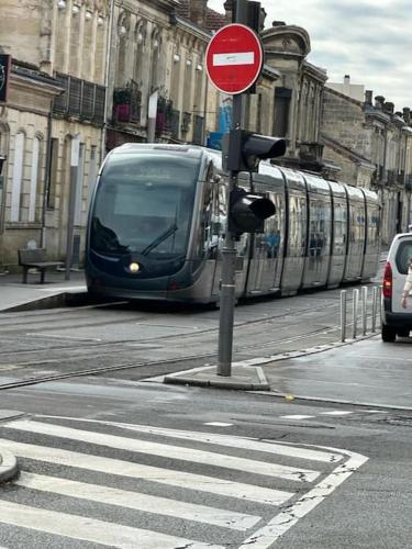 cosy moderne chaleureux équipé proche tram