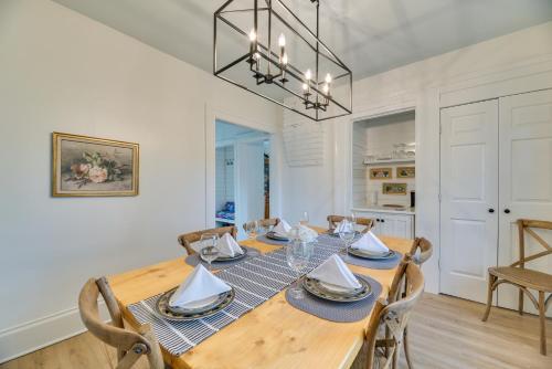 Spacious Naples Vacation Rental w/ Private Hot Tub in Naples (NY)