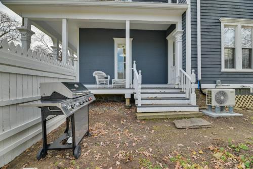 Spacious Naples Vacation Rental w/ Private Hot Tub in Naples (NY)