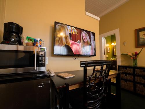 Wailuku Guesthouse - image 10