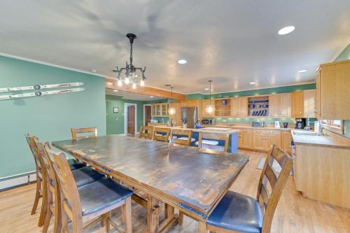 Slope Views Luxe Windham Retreat with Hot Tub! in Windham, USA