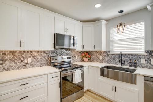 Dog-Friendly Home in The Woodlands with Fenced Yard! in The Woodlands, USA