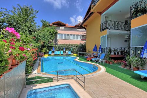 Mandalinn Hotel - image 13