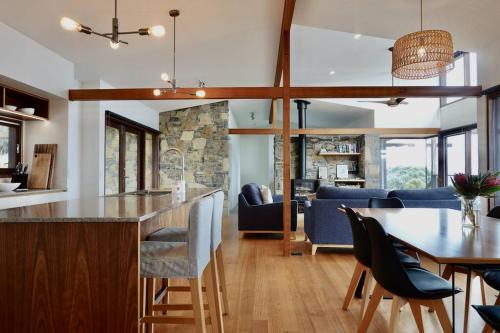 Eco Waterfront Seclusion - Carlton Bluff House