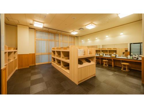 Old England Dogo Yamanote Hotel - Vacation STAY 75541v – Matsuyama, TX