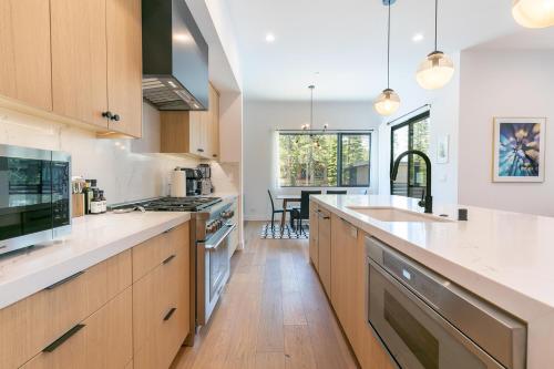 Powder Run - Newly Built Palisades 3 Bedroom Townhome - Minutes to Village, Olympic Valley (foto 9)