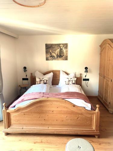 1 queen bed