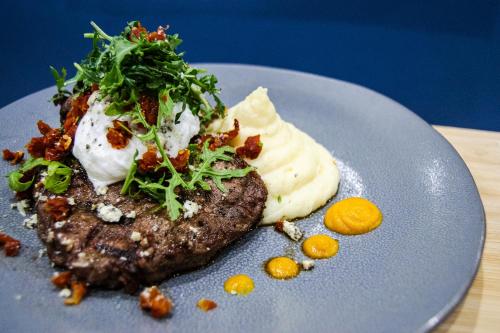 Grey Goose Game Lodge Grey Goose Game Lodge