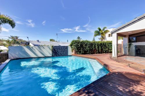 Yerranya, pet-friendly beach home w pool