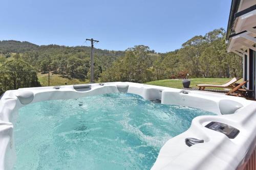 The Glass Ceiling 360 degree Mount View Hideaway
