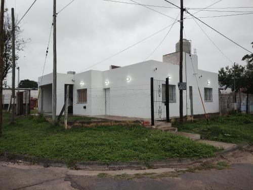 숙소 외관, La mendocitahouse in 헤네랄 알바라도