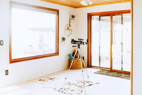Chic Joshua Tree Pad with Mountain Views and Hot Tub in Twentynine Palms, USA