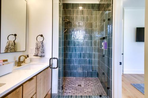 Belmont Vacation Home with Fire Pit Walk Downtown! Belmont Vacation Home with Fire Pit Walk Downtown!