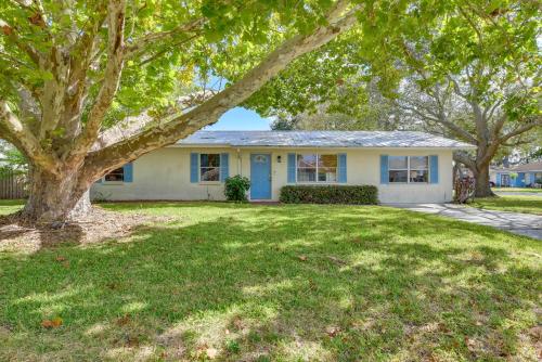 Charming Palmetto Home - 3 Mi to Riverwalk!