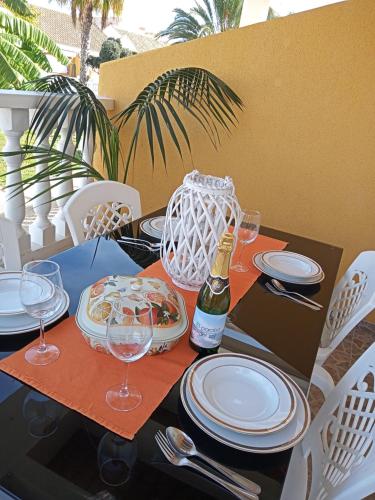 Létesítmények, El paraíso del sol (El paraiso del sol) in Los Nietos