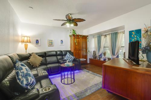 San Antonio Vacation Rental about 15 Mi to Downtown!