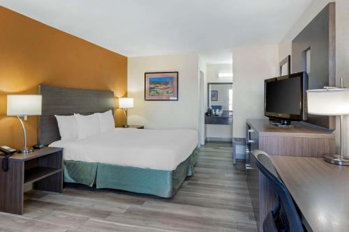 Best Western Superstition Springs Inn in East Mesa