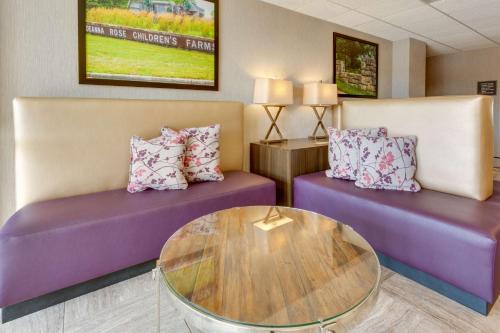 Drury Inn & Suites Overland Park