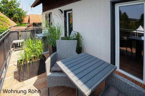 Rõdu/terrass, Gästehaus Zur Quelle (Gastehaus Zur Quelle) in Wachtersbach