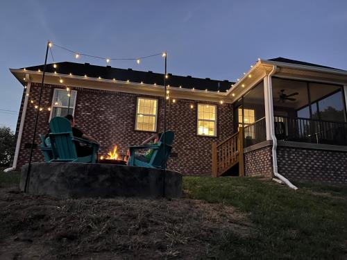 Bluegrass & Bourbon - a Peaceful Retreat & Hangout in บาร์ดสทาวน์ (KY)