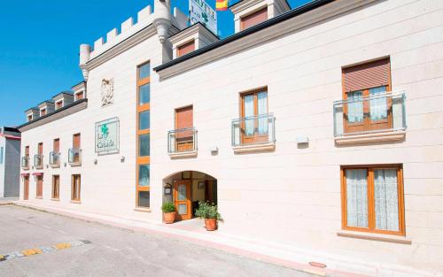 Hospederia La Cañada - Hotel - Moralzarzal