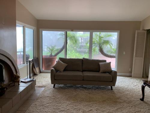 Lux Villa Ocean View Pool &Spa in Malibu, USA