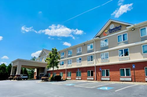 Comfort Inn & Suites Gordon Hwy - image 13