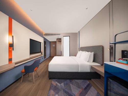 room detail thumbnail 1