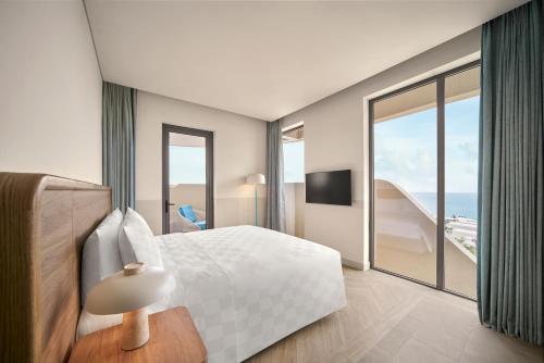 2-Bedroom Deluxe Ocean View Residence with Balcony