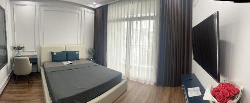One-Bedroom Apartment image 10