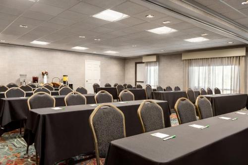 Holiday Inn Hotel & Suites Council Bluffs