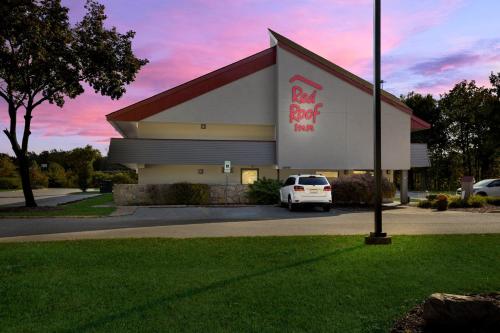 Red Roof Inn Cleveland - Westlake