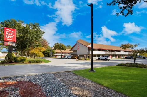 Red Roof Inn Cleveland - Westlake - Accommodation