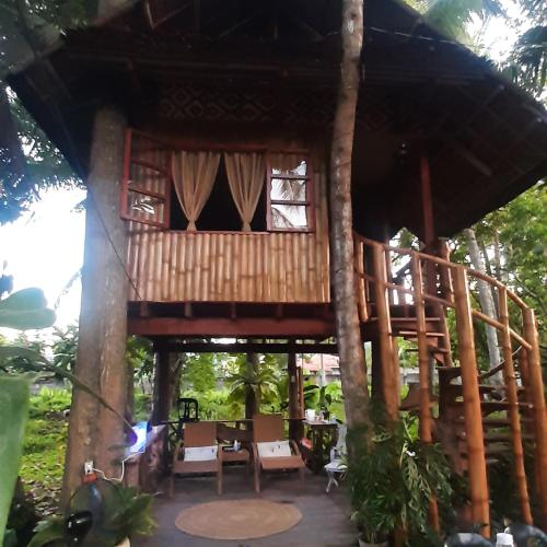 B&B Dumaguete - Dumaguete Treehouse - Bed and Breakfast Dumaguete