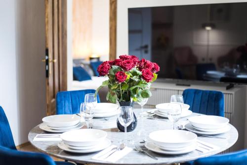 CracWoW K8 No.7 Apartment