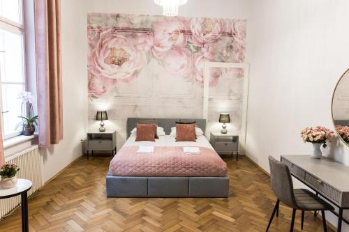 CracWoW K8 No.7 Apartment