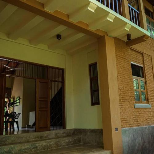 Weralugama Forest House in Nambirittankadawara