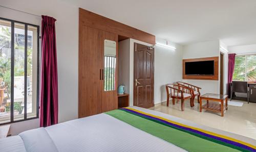 Deluxe Double Room image 3