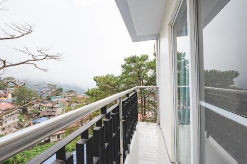 2 Bedroom Unit with Breakfast for 2pax, Baguio City (Foto 8)