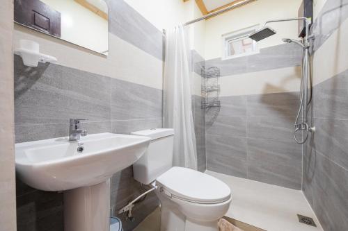 2 Bedroom Unit with Breakfast for 2pax, Baguio City (Foto 10)
