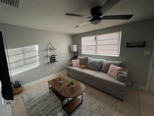 Busch Gardens Bliss Retreat 1 Bedroom in Tampa, USA