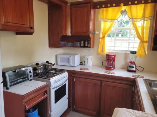 Удобства, Kensington Oval- 2 bed 1 Bath in Бриджтаун